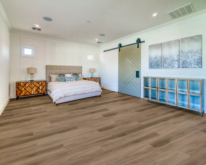 LW Flooring Odyssey Expedition laminate, room scene.